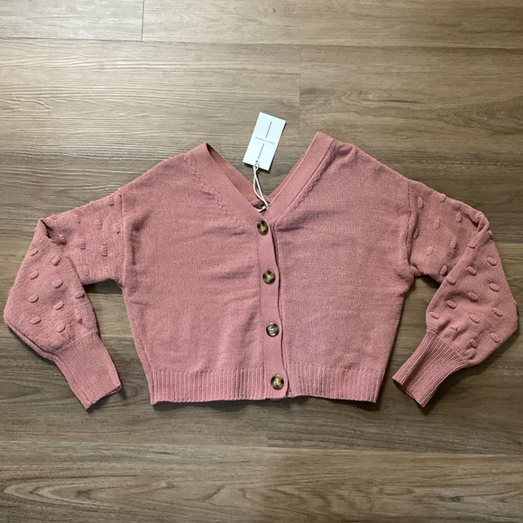 NWT Pretty Cropped Sweater - Picture 1 of 4